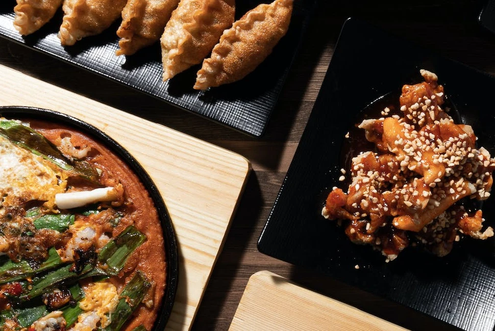  Culinary Delights: A Food Lover's Guide to Dining in Singapore